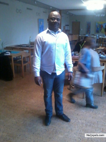  - click for next photo