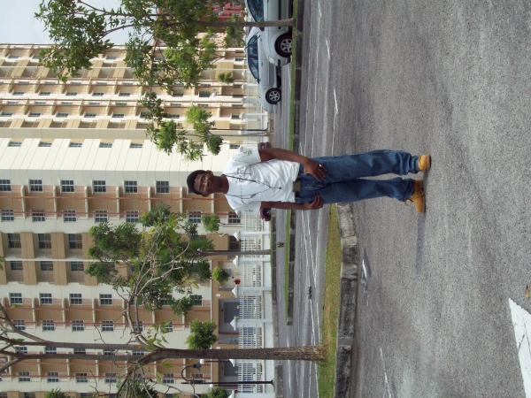  - click for next photo