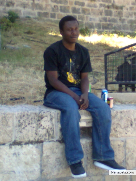  - click for next photo