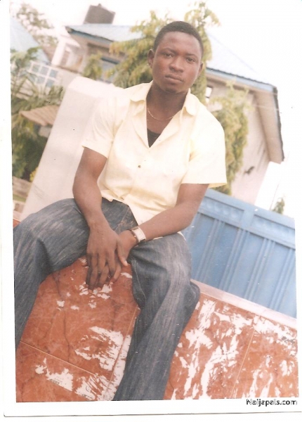  - click for next photo