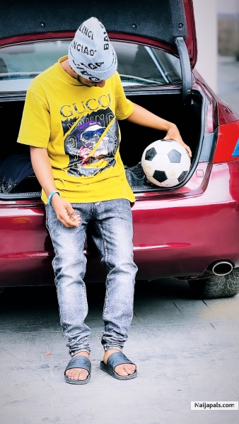  - click for next photo