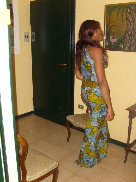 - click for next photo