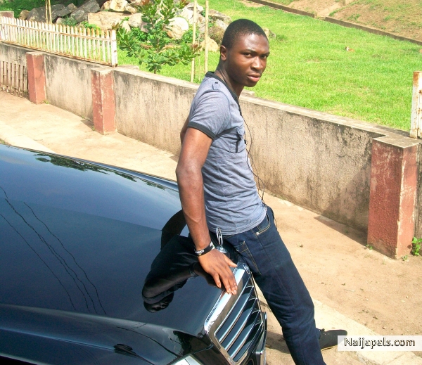  - click for next photo