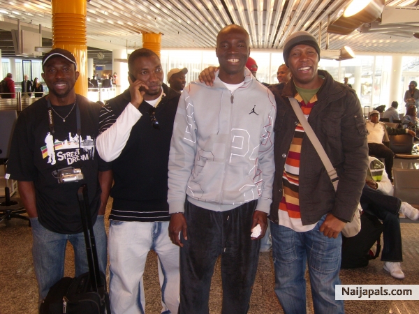 Frankfurt airport with friends - click for next photo