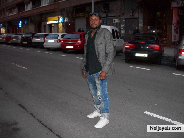  - click for next photo