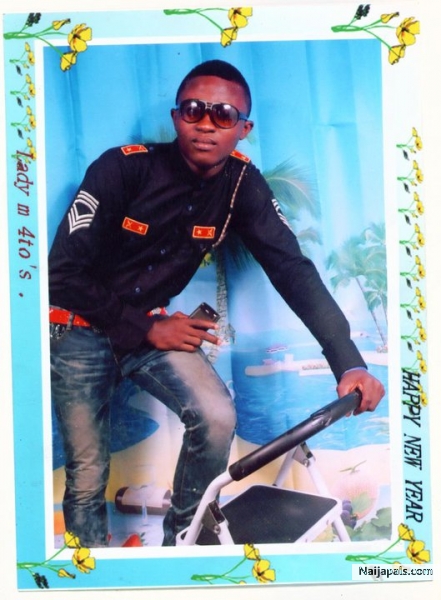  - click for next photo