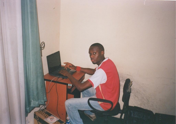 JUST DOING SOME WORK - click for next photo