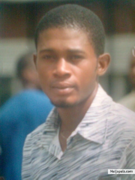 Here is the man - click for next photo