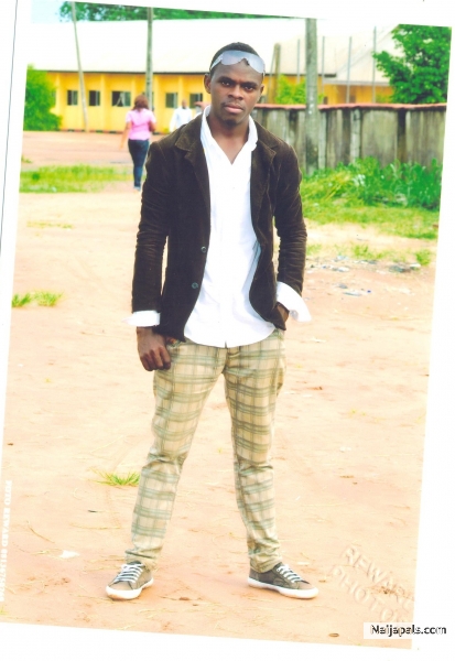  - click for next photo