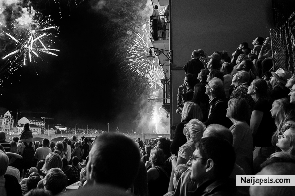 you are invited to THIS NAIJAPALS fireworks shows. - click for next photo