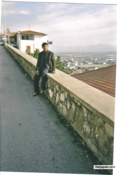  - click for next photo