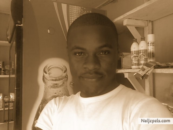 Moi...feelin cool..! - click for next photo