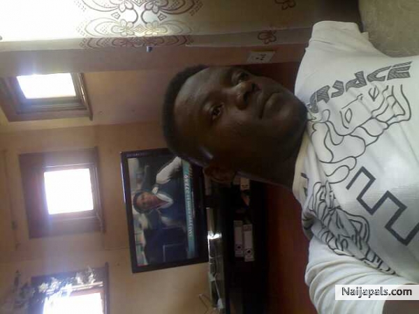 I don enter da naija show. - click for next photo