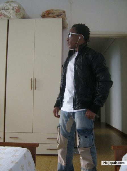  - click for next photo