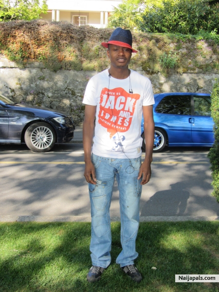  - click for next photo