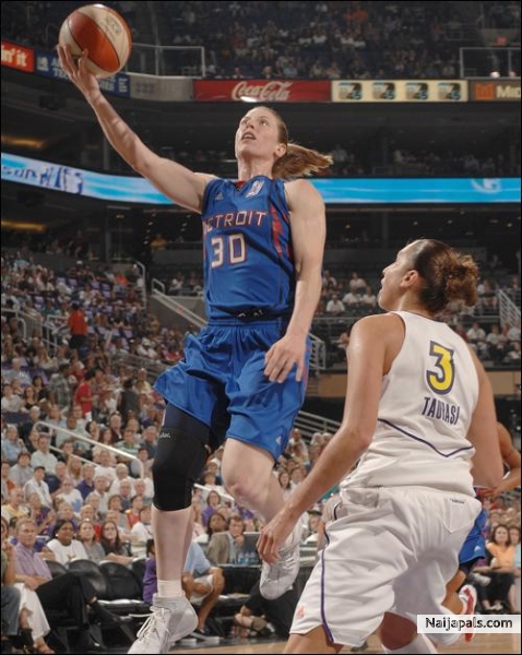 Women NBA - click for next photo