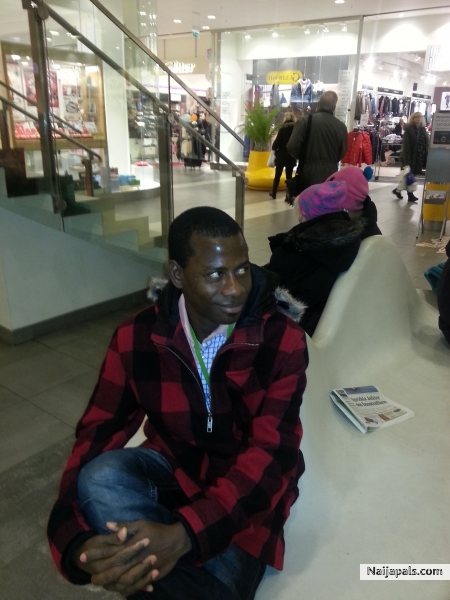  - click for next photo