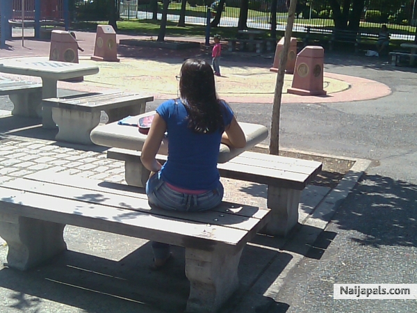  - click for next photo