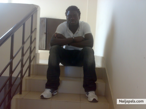  - click for next photo