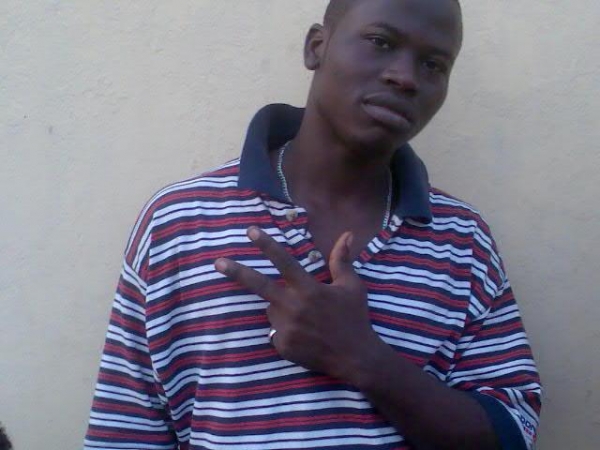  - click for next photo
