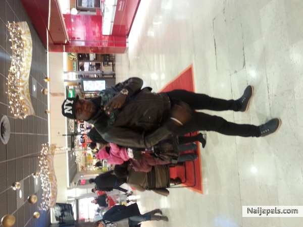  - click for next photo