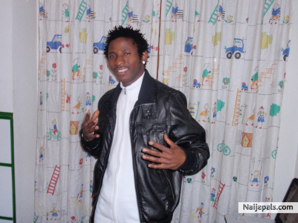 fly boy to deaf!!!!!!!!! - click for next photo