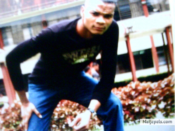  - click for next photo
