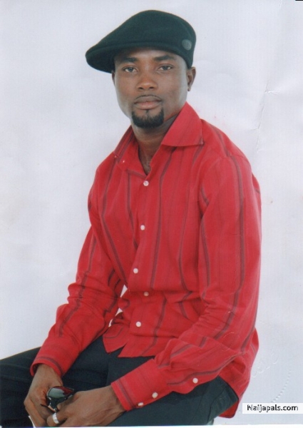 dj4real - click for next photo