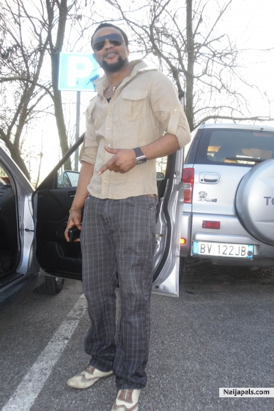  - click for next photo