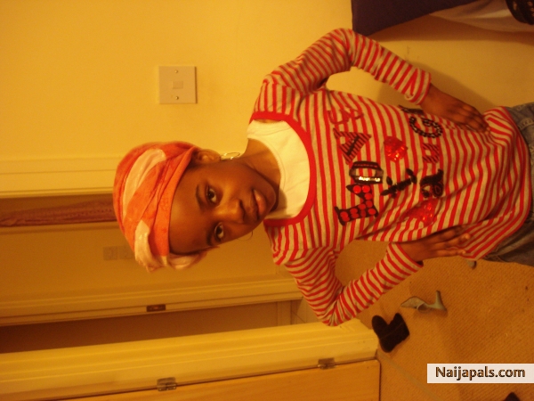 watch out naomi cambell!! - click for next photo