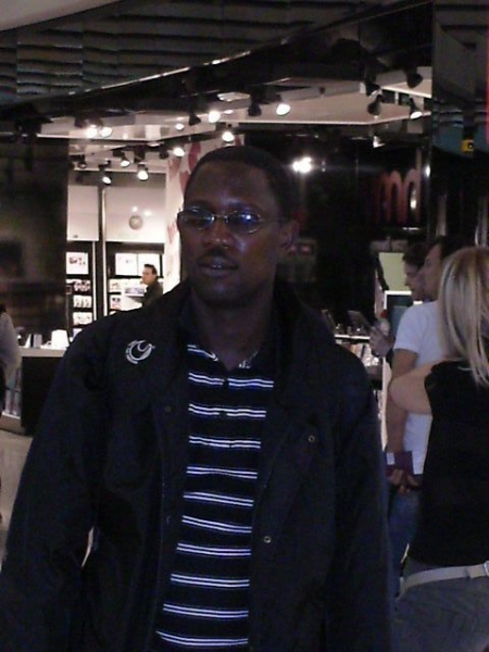  - click for next photo