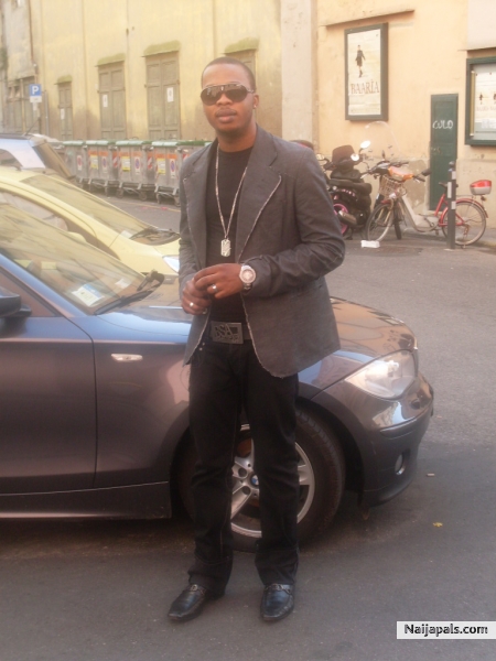  - click for next photo