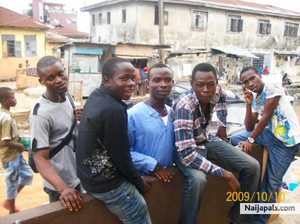 a strll to the koko gheto by me and me guys - click for next photo