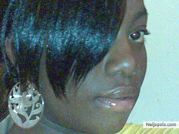 i think dis is one of my favorite pics dats wat i call close up and personal - click for next photo