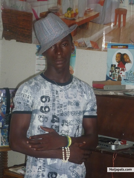  - click for next photo