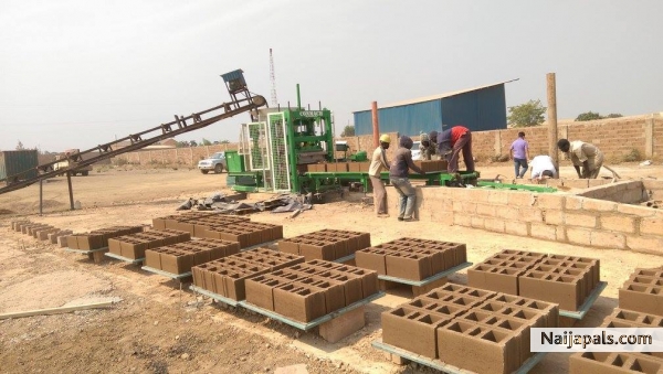 Concrete Block Making Machine BlockKing-20MS - click for next photo