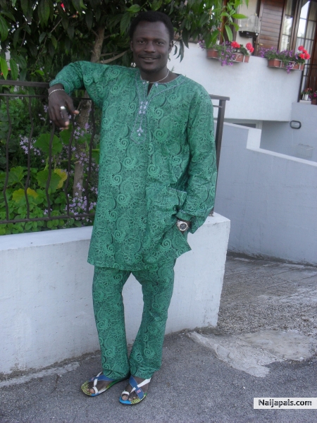  - click for next photo