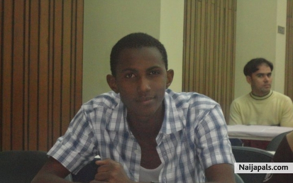  - click for next photo