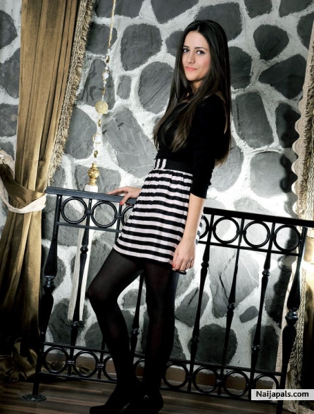  - click for next photo