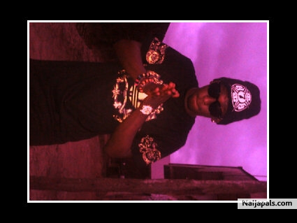 new twitter handle ff@itshopesonxbaby.........Asap! - click for next photo