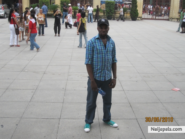  - click for next photo
