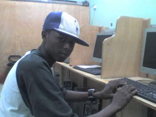  - click for next photo