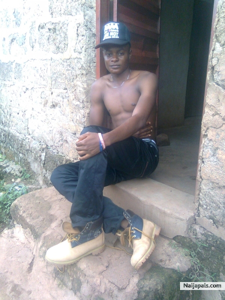  - click for next photo