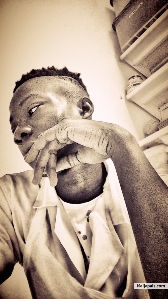 Realme_Sleehzy - click for next photo