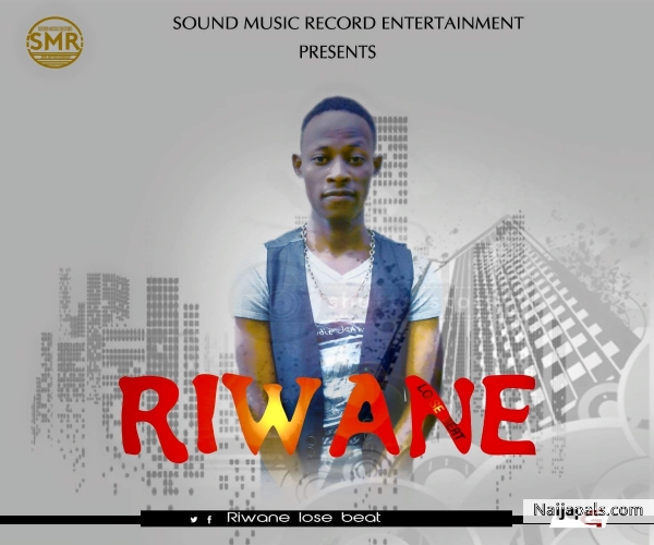 Riwane lo se beat - click for next photo