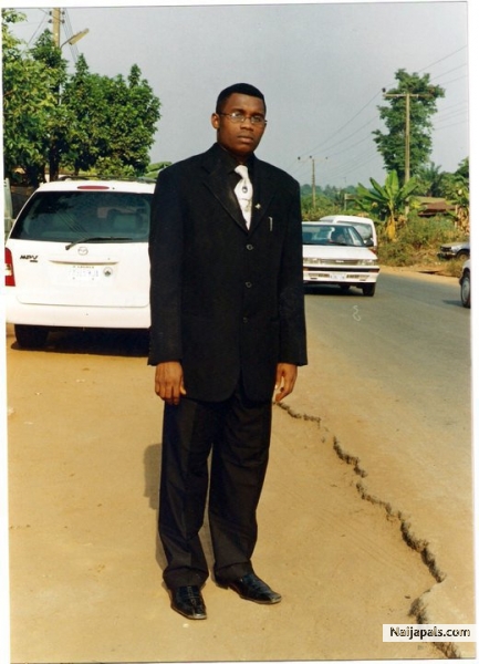  - click for next photo