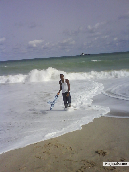  - click for next photo