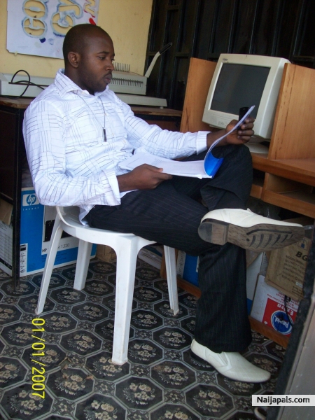  - click for next photo