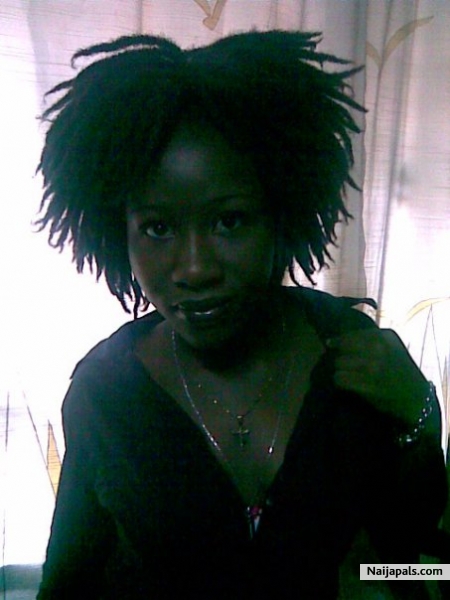 on dreads... - click for next photo