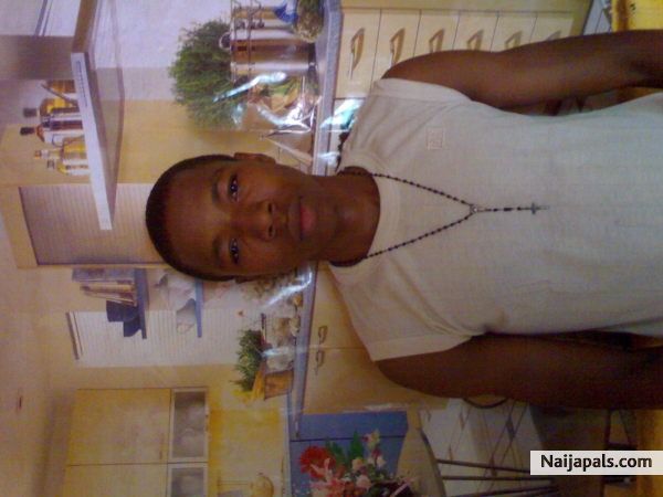 johnlivia - click for next photo